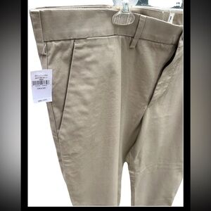 Gap for Good 38x 30 Relaxed Khaki Straight Casual Mens Pants